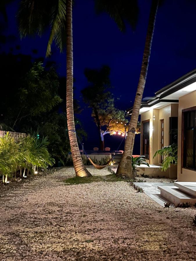 Southseas Beach Resort And Dive Center Santander Exterior foto