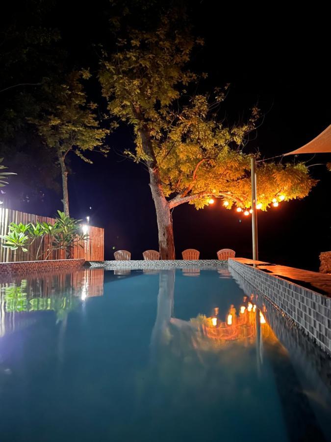 Southseas Beach Resort And Dive Center Santander Exterior foto