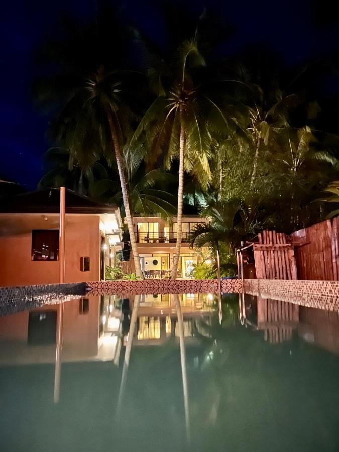 Southseas Beach Resort And Dive Center Santander Exterior foto